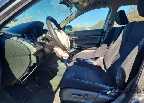 2012 Honda Accord Lxp z USA, uszkodzony, nr VIN 1HGCP2F41CA087731